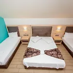 Apartment Amalia Mare *
